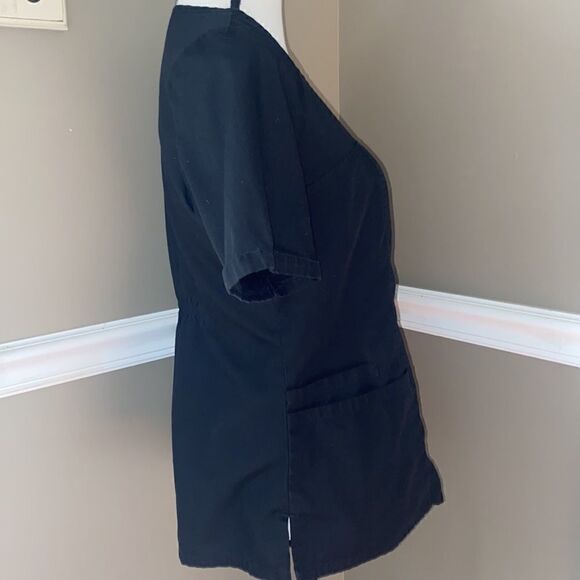 Cherokee Black Scrub Top - Picture 4 of 8